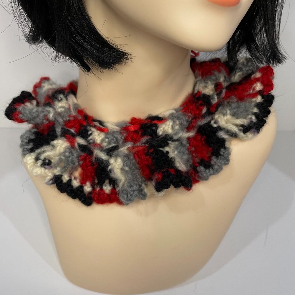 Vintage Hand Made Crocheted Collar